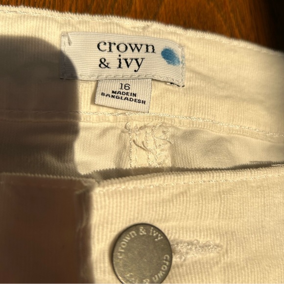Crown & Ivy Skinny corduroy, jeans style, flat front, zip fly, skinny leg. Sz 16 - Picture 3 of 4